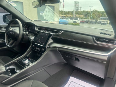 2025 Jeep Grand Cherokee L Laredo X 4x4