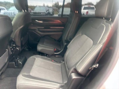 2025 Jeep Grand Cherokee L Laredo X 4x4