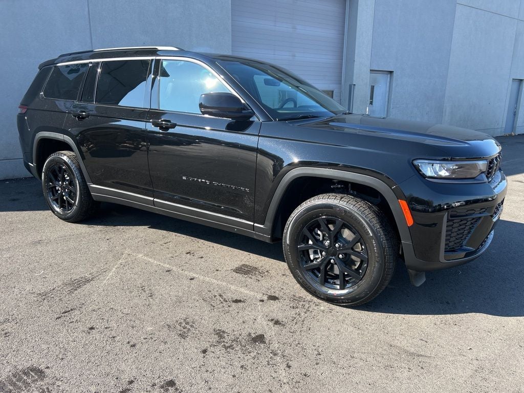 2026 Jeep Grand Cherokee GRAND CHEROKEE L LAREDO ALTITUDE 4X4