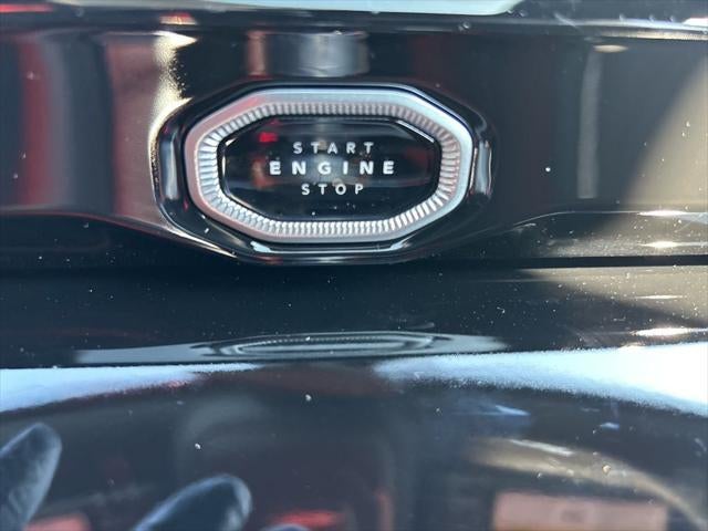 2026 Jeep Grand Cherokee GRAND CHEROKEE L LAREDO ALTITUDE 4X4
