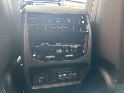 2026 Jeep Grand Cherokee GRAND CHEROKEE L LAREDO ALTITUDE 4X4