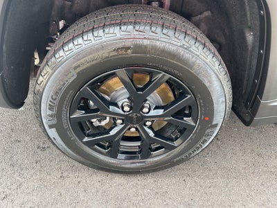 2026 Jeep Grand Cherokee GRAND CHEROKEE L LAREDO ALTITUDE 4X4