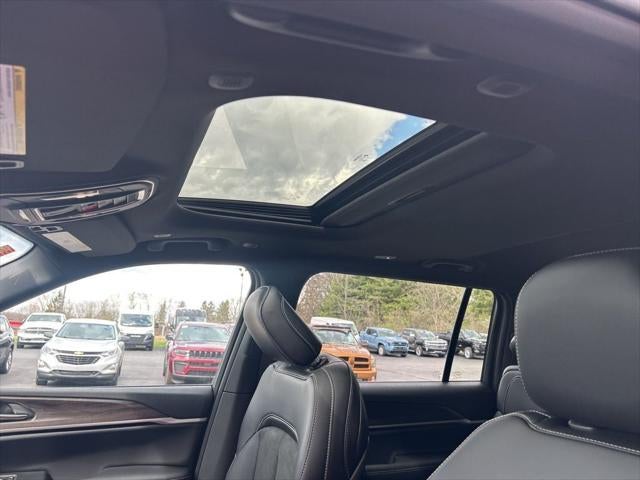 2026 Jeep Grand Cherokee GRAND CHEROKEE L LAREDO ALTITUDE 4X4