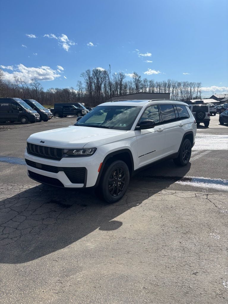 2026 Jeep Grand Cherokee GRAND CHEROKEE L LAREDO ALTITUDE 4X4