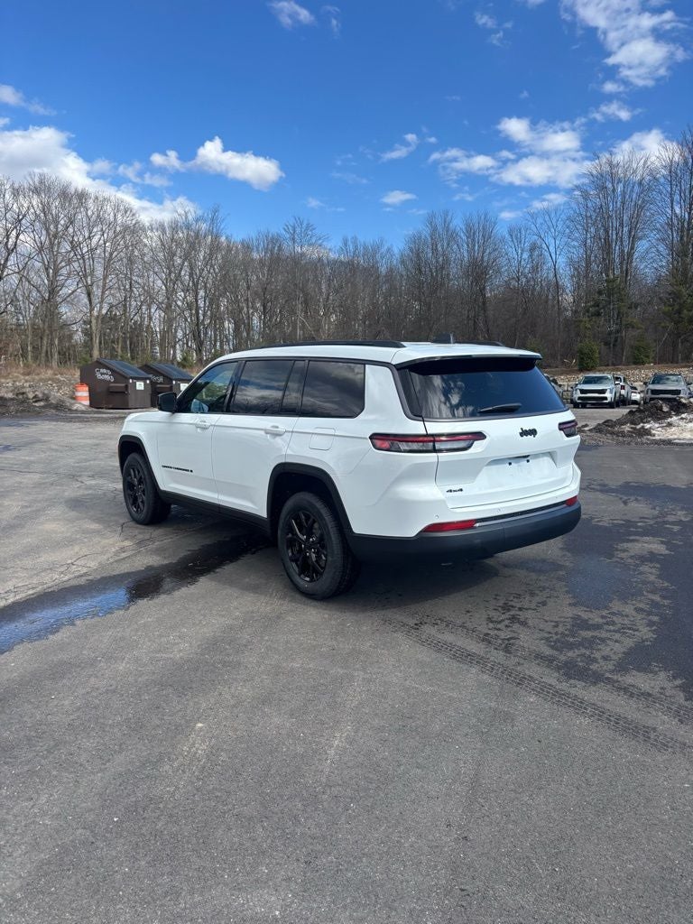 2026 Jeep Grand Cherokee GRAND CHEROKEE L LAREDO ALTITUDE 4X4