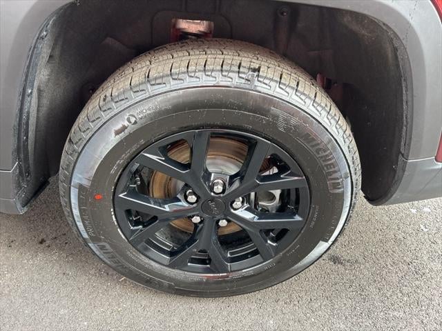 2026 Jeep Grand Cherokee GRAND CHEROKEE L LAREDO ALTITUDE 4X4