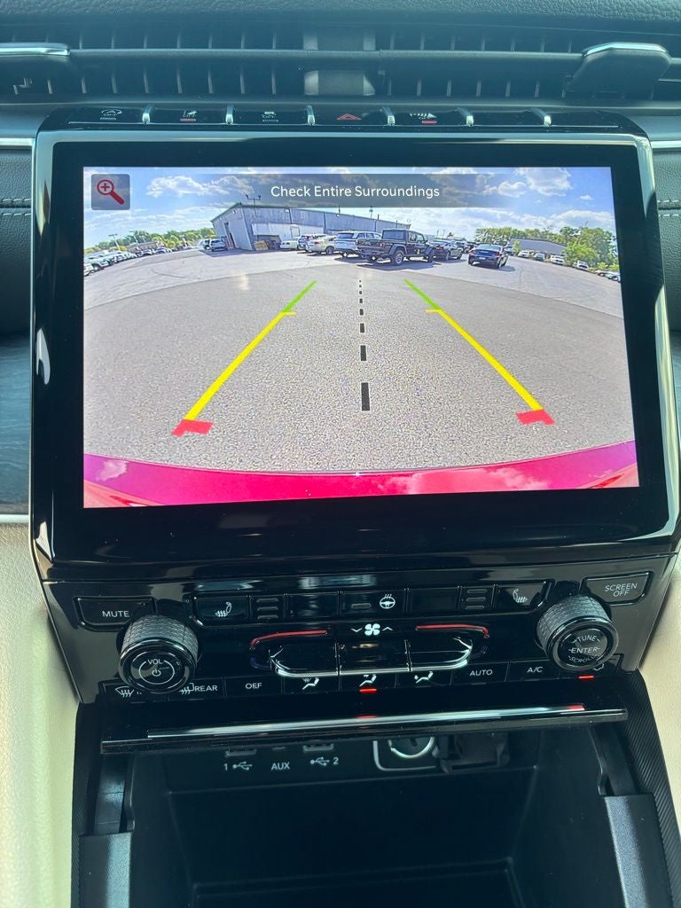 2025 Jeep Grand Cherokee GRAND CHEROKEE L LIMITED 4X4