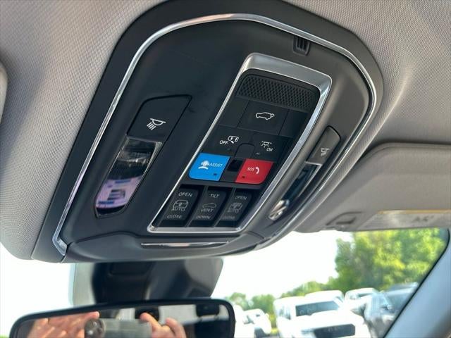 2022 Jeep Grand Cherokee L Limited 4x4