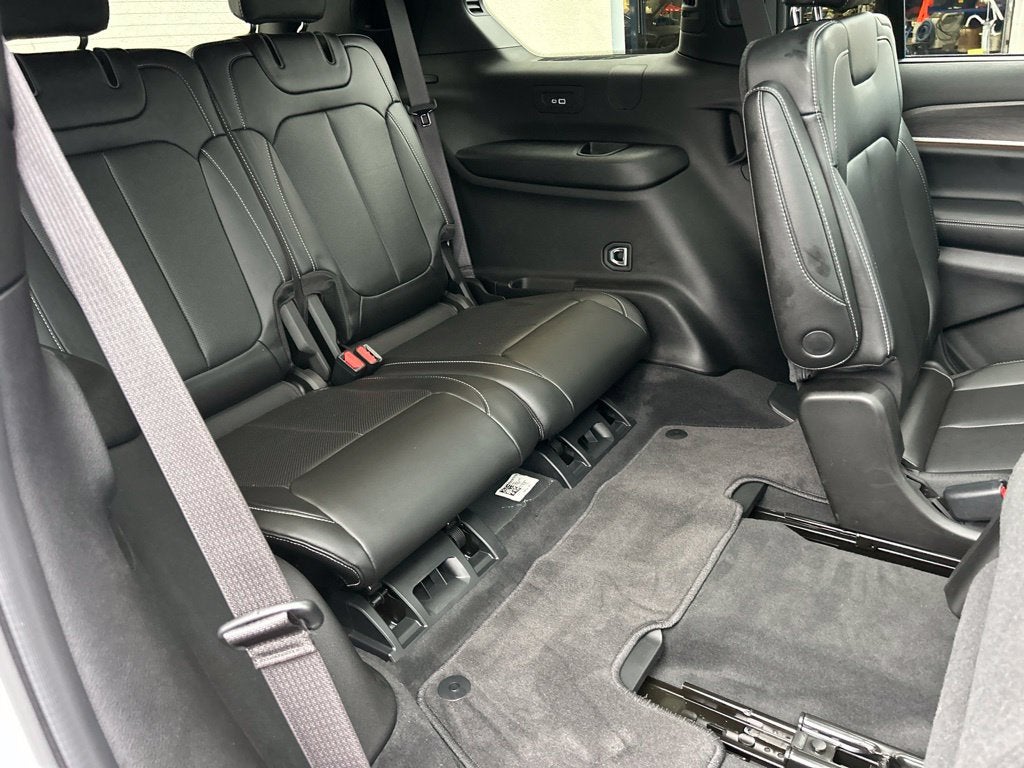 2025 Jeep Grand Cherokee L Limited 4x4
