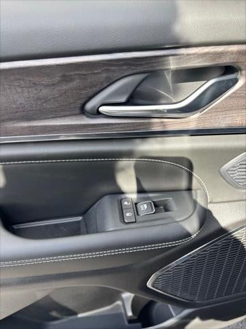 2025 Jeep Grand Cherokee GRAND CHEROKEE L OVERLAND 4X4