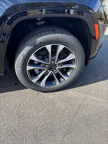 2025 Jeep Grand Cherokee GRAND CHEROKEE L OVERLAND 4X4