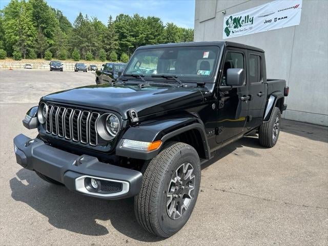 2026 Jeep Gladiator GLADIATOR SAHARA 4X4