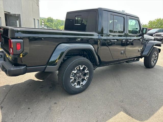 2026 Jeep Gladiator GLADIATOR SAHARA 4X4