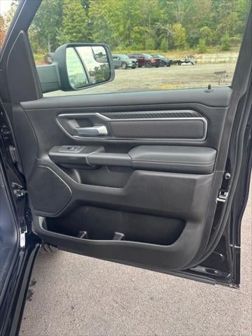 2025 RAM Ram 1500 RAM 1500 BIG HORN CREW CAB 4X4 5'7' BOX