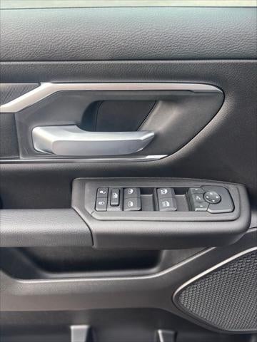 2025 RAM Ram 1500 RAM 1500 BIG HORN CREW CAB 4X4 5'7' BOX