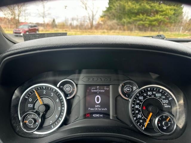 2022 RAM 1500 Big Horn Crew Cab 4x4 5'7' Box