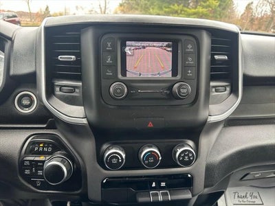 2022 RAM 1500 Big Horn Crew Cab 4x4 5'7' Box