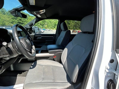 2024 RAM 1500 Big Horn Crew Cab 4x4 5'7' Box