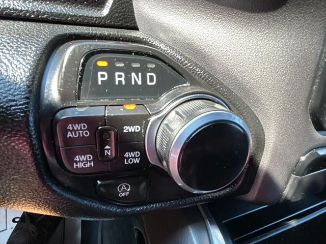 2024 RAM 1500 Big Horn Crew Cab 4x4 5'7' Box