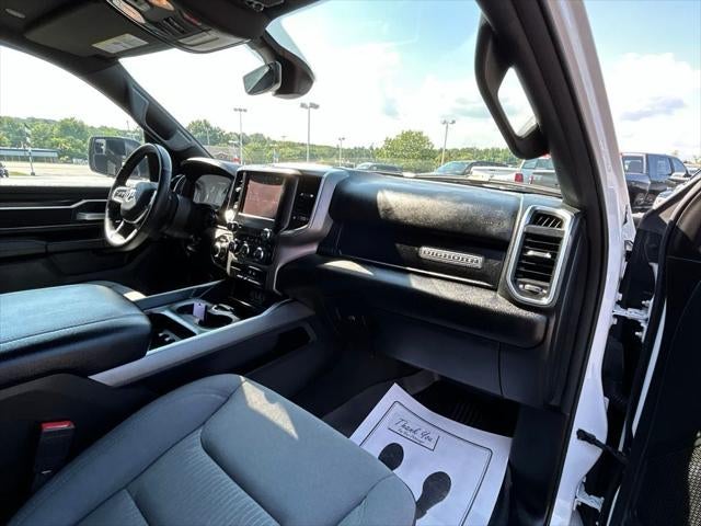 2024 RAM 1500 Big Horn Crew Cab 4x4 5'7' Box
