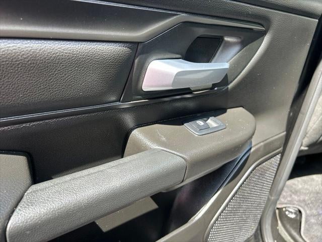 2024 RAM 1500 Tradesman Crew Cab 4x4 5'7' Box