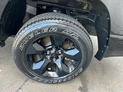 2024 RAM 1500 Tradesman Crew Cab 4x4 5'7' Box