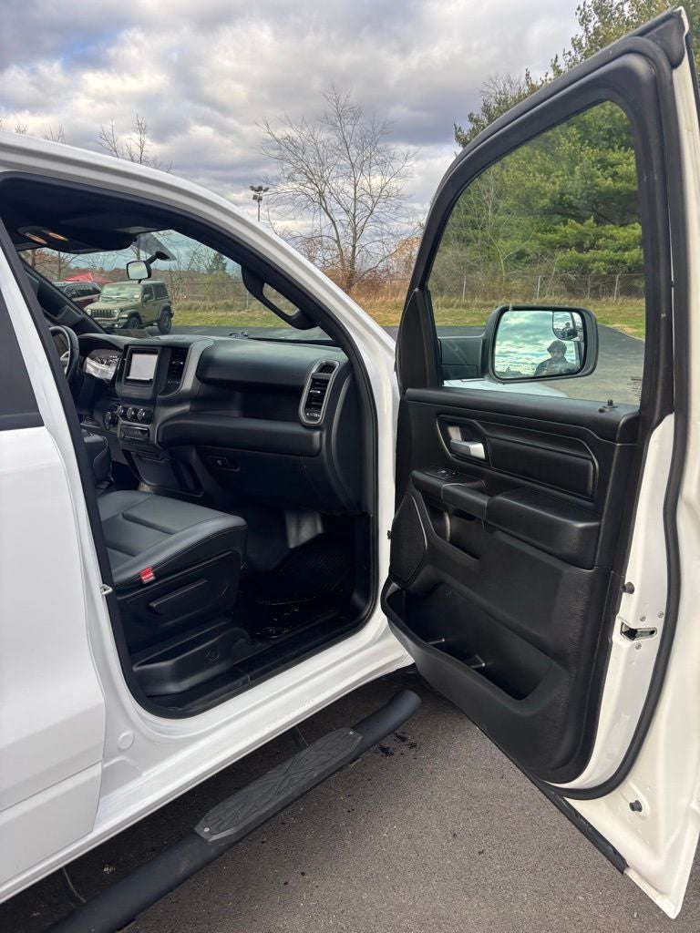 2024 RAM 1500 Tradesman Crew Cab 4x4 5'7' Box