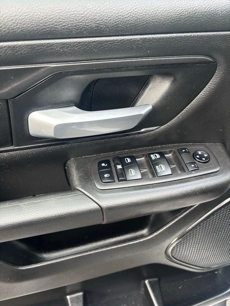 2024 RAM 1500 Tradesman Crew Cab 4x4 5'7' Box