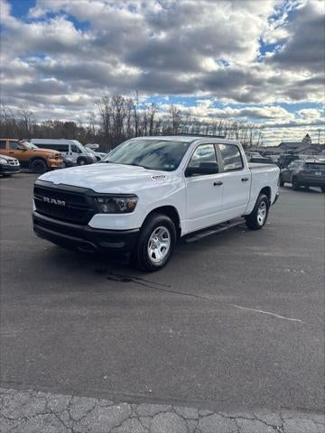 2024 RAM 1500 Tradesman Crew Cab 4x4 5'7' Box