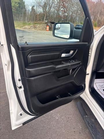 2024 RAM 1500 Tradesman Crew Cab 4x4 5'7' Box