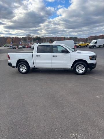 2024 RAM 1500 Tradesman Crew Cab 4x4 5'7' Box
