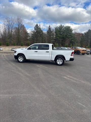 2024 RAM 1500 Tradesman Crew Cab 4x4 5'7' Box