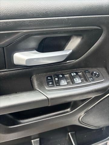 2024 RAM 1500 Tradesman Crew Cab 4x4 5'7' Box