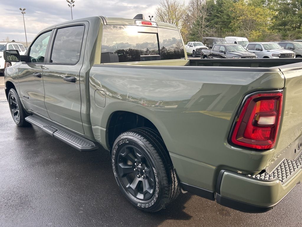 2026 RAM Ram 1500 RAM 1500 EXPRESS CREW CAB 4X4 5'7' BOX