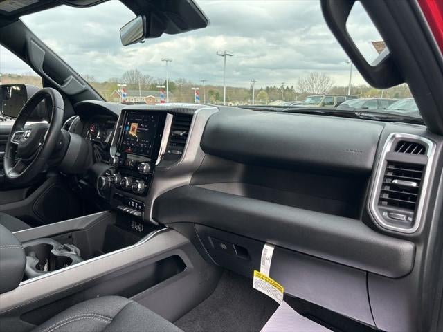 2026 RAM Ram 1500 RAM 1500 EXPRESS CREW CAB 4X4 5'7' BOX