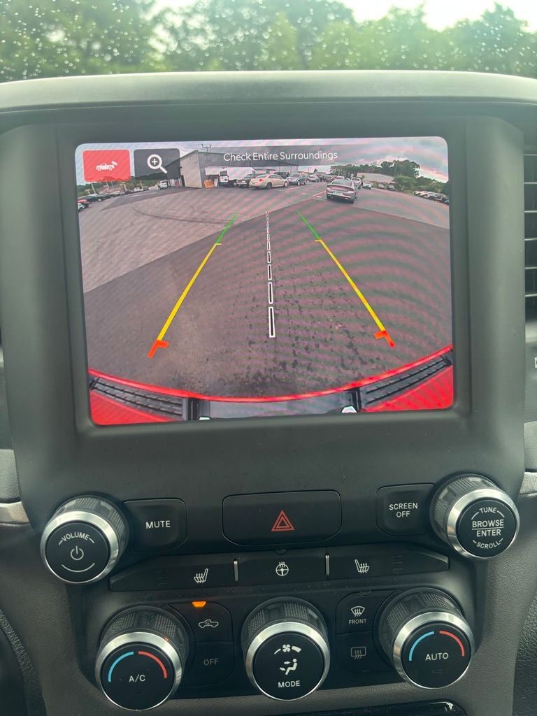 2022 RAM 1500 Big Horn Crew Cab 4x4 6'4' Box