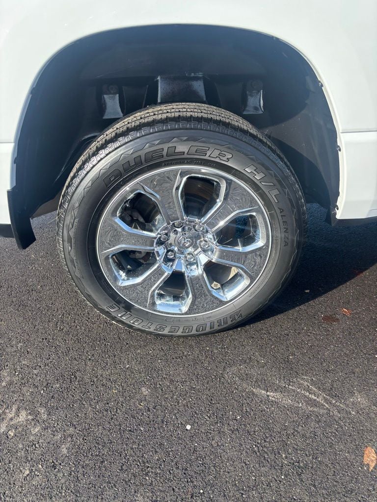 2022 RAM 1500 Big Horn Crew Cab 4x4 6'4' Box