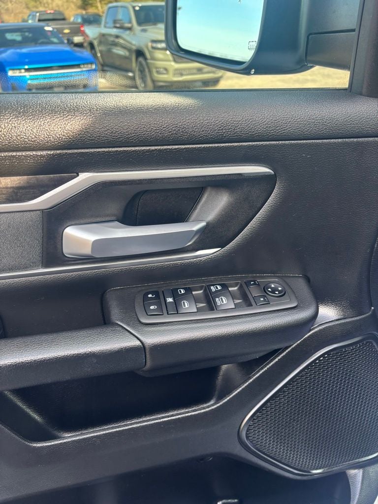 2022 RAM 1500 Big Horn Crew Cab 4x4 6'4' Box