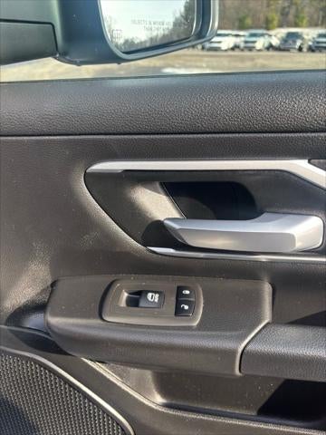 2022 RAM 1500 Big Horn Crew Cab 4x4 6'4' Box