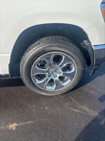 2022 RAM 1500 Big Horn Crew Cab 4x4 6'4' Box