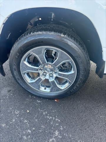2022 RAM 1500 Big Horn Crew Cab 4x4 6'4' Box