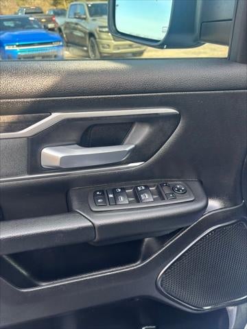 2022 RAM 1500 Big Horn Crew Cab 4x4 6'4' Box