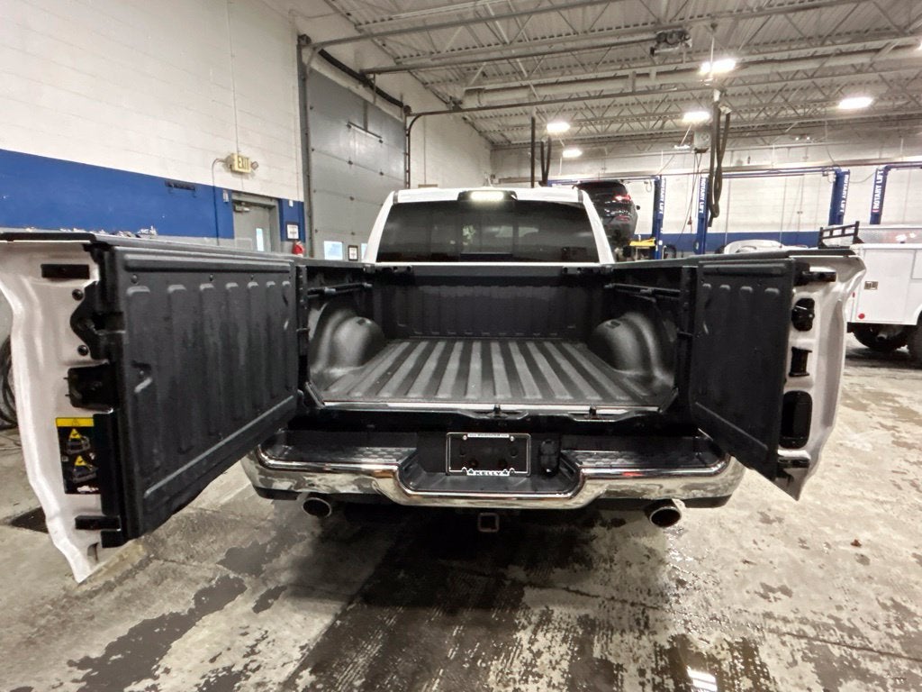 2023 RAM 1500 Limited Crew Cab 4x4 5'7' Box