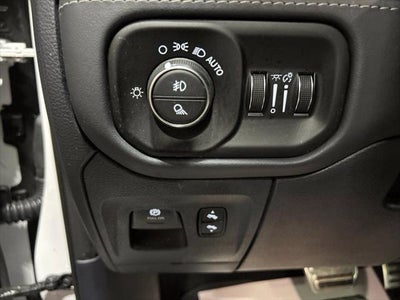 2023 RAM 1500 Limited Crew Cab 4x4 5'7' Box