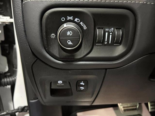 2023 RAM 1500 Limited Crew Cab 4x4 5'7' Box