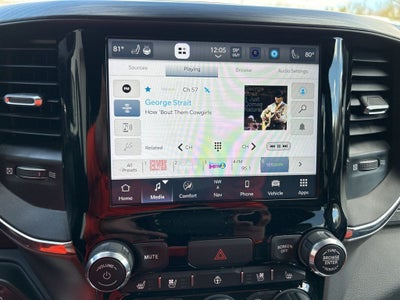 2024 RAM 1500 Laramie Crew Cab 4x4 5'7' Box