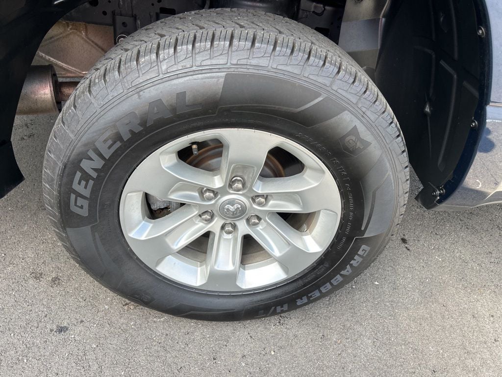 2024 RAM 1500 Laramie Crew Cab 4x4 5'7' Box