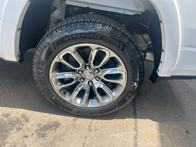 2022 RAM 1500 Laramie Crew Cab 4x4 5'7' Box