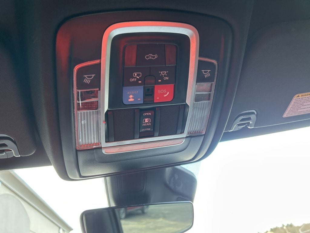2025 RAM 1500 Big Horn Crew Cab 4x4 6'4' Box