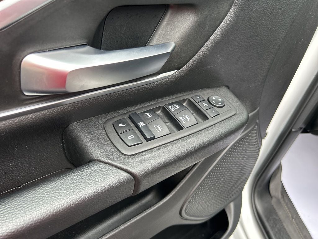 2023 RAM 1500 Big Horn Crew Cab 4x4 6'4' Box